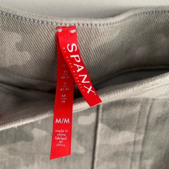 Spanx Ankle Jean-ish Leggings Stone Wash Camo - Picture 9 of 9